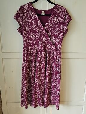 Pact Floral Women's Dress in Plum